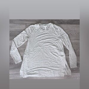 Daily Ritual Size Small Long Sleeved Gray Shirt Side Slits Comfy Layering EUC